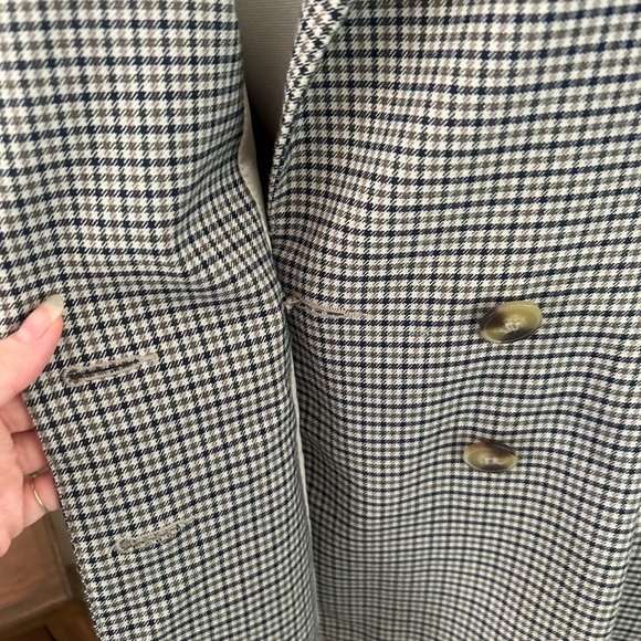H&M multicolored brown, tan, and black plaid four button front blazer academia - Picture 5 of 8